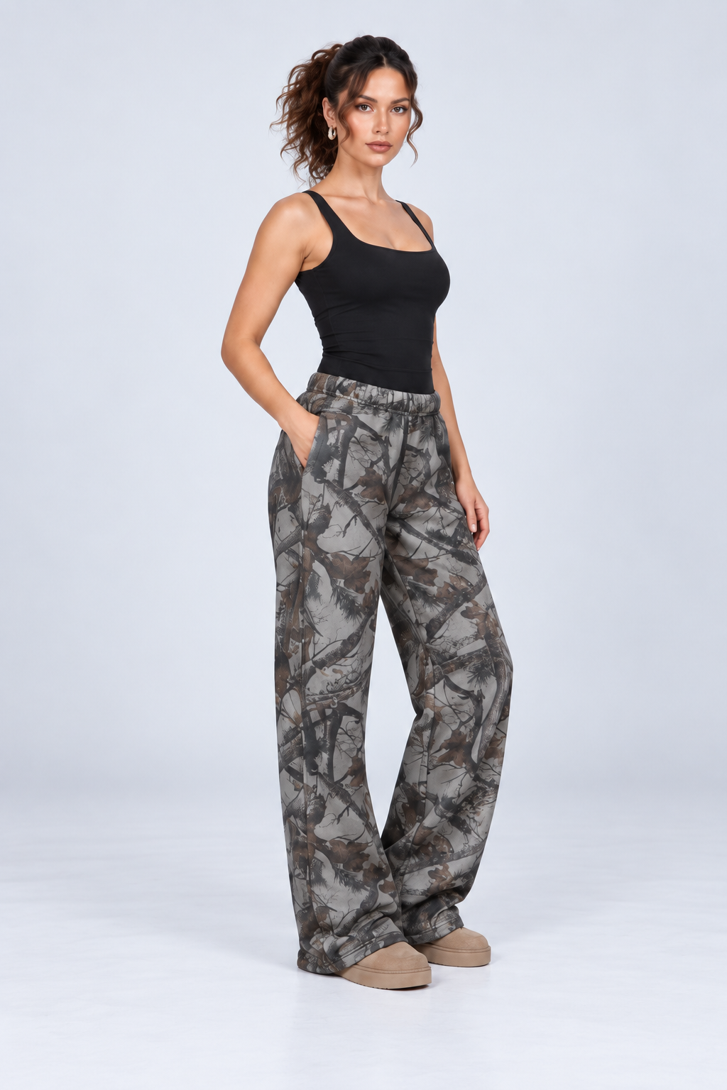 Gray Woodland Print Wide-Leg Pants