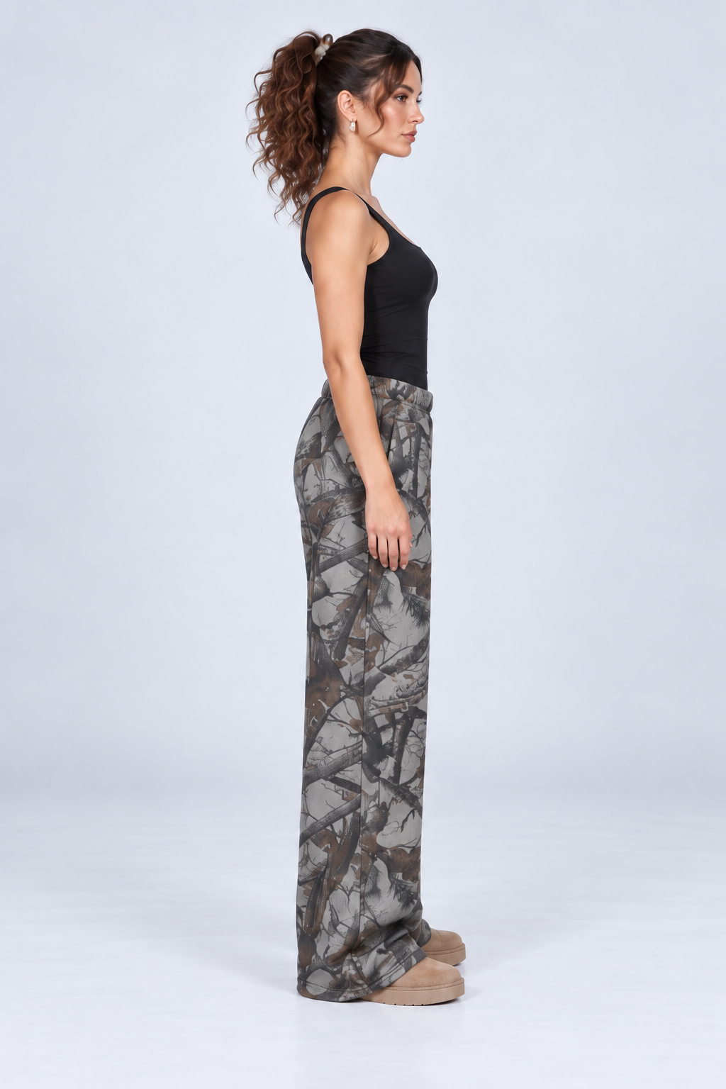 Gray Woodland Print Wide-Leg Pants
