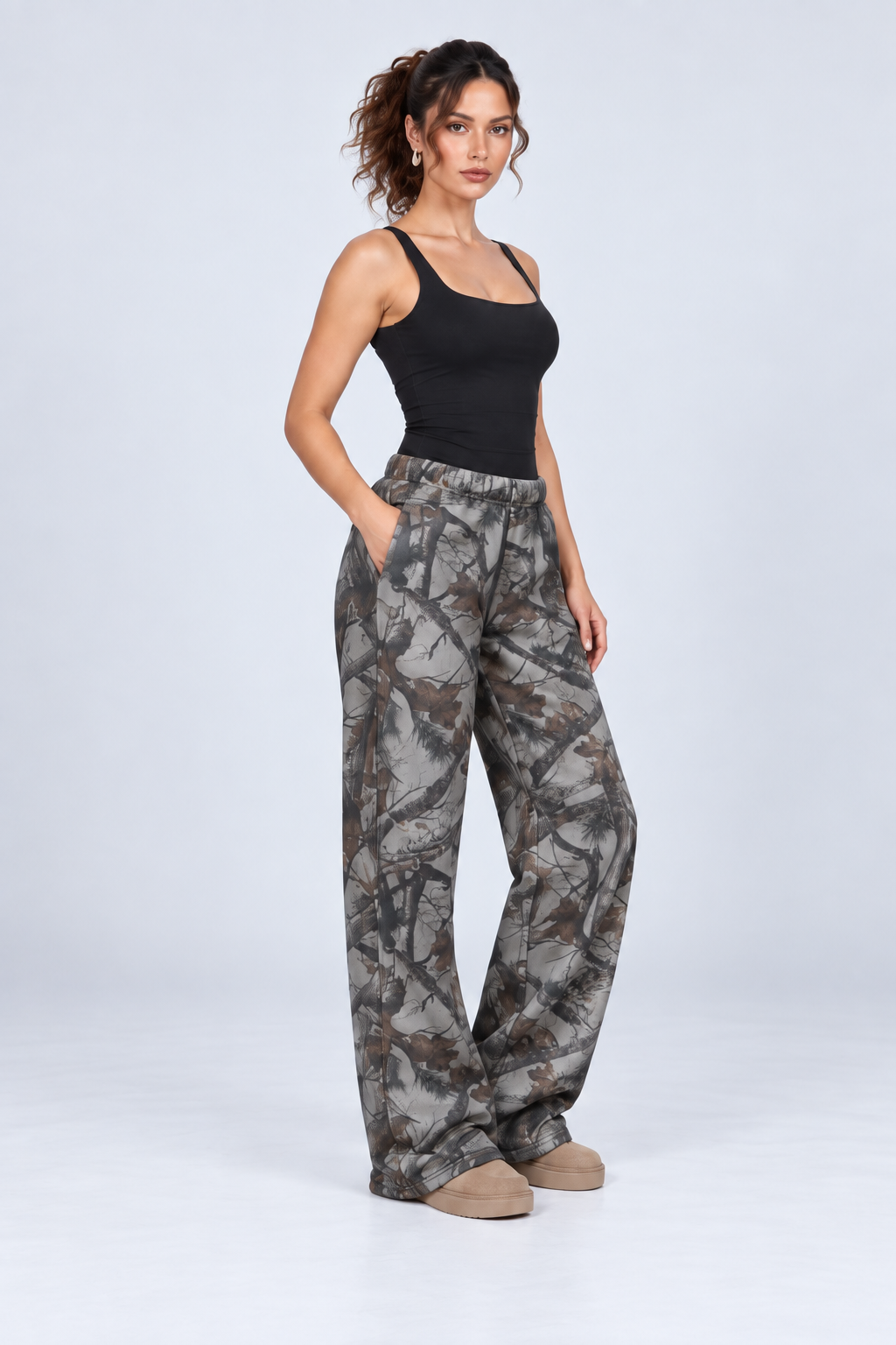 Gray Woodland Print Wide-Leg Pants